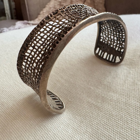 Retired Silpada Sterling Woven Cuff Bracelet - Picture 6 of 16